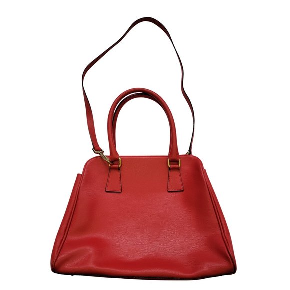Vintage-Style Enzo Bertini Red Leather Shoulder Bag with Handles & Strap - Picture 1 of 11